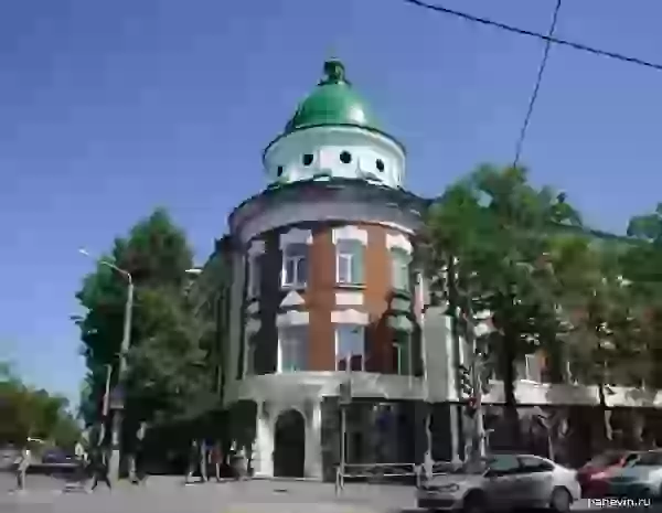 Бывшее здание Губернского земского собрания фото - Пермь