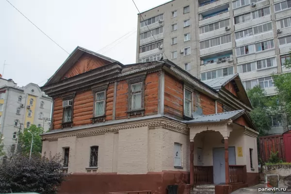 Former apartment building of P. T. Denisov