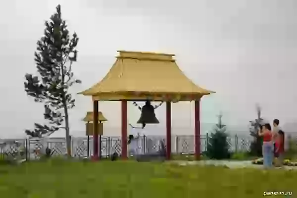 Большой буддийский колокол Четырёх Печатей фото - Улан-Удэ