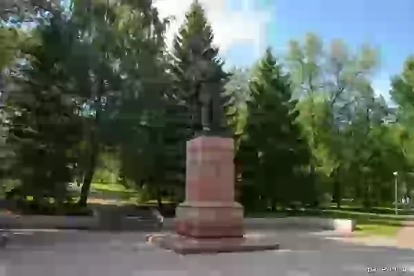 Памятник Александру Матросову photo - Ufa