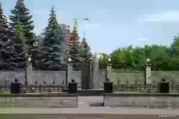 Памятник пожарным, погибшим при исполнении служебного долга фото - Уфа