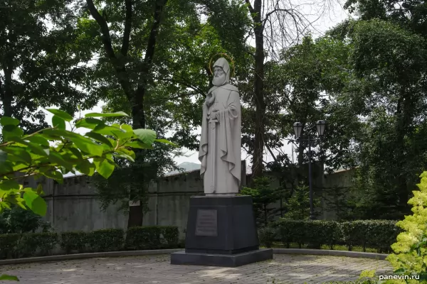 Памятник святому Илье Муромцу
