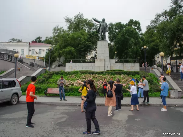 Monument to V.I. Lenin