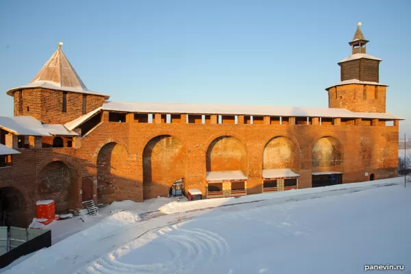 North (Ilinskaya) Tower and Clock Tower