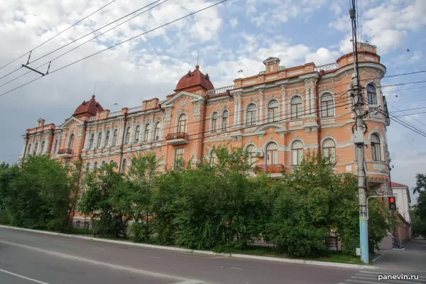 Shumovsky Palace