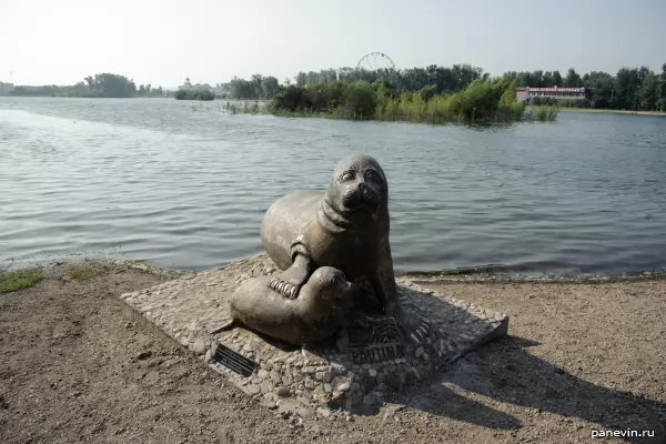 The sculpture "Baikal seal"