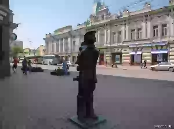 Скульптура «Турист» фото - Иркутск