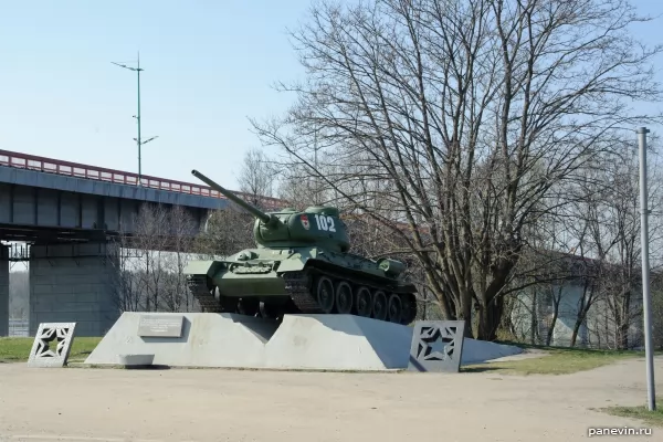 Танк Т-34 фото - Пригороды Петербурга