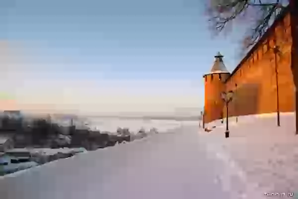 Taynitskaya tower, view of Volga photo -  Nizhny Novgorod Kremlin 