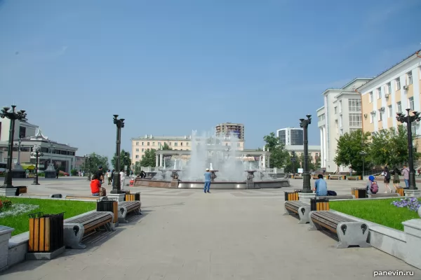 Theater Square Lhasarana Linhovoina
