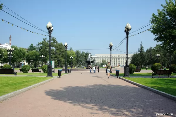 The central alley of the Kirov square