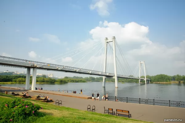 Vinogradovsky pedestrian bridge