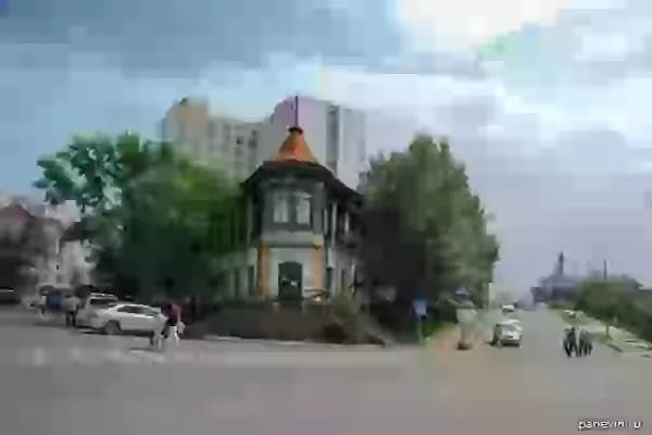 Здание бывшей почтово-телеграфной конторы фото - Улан-Удэ