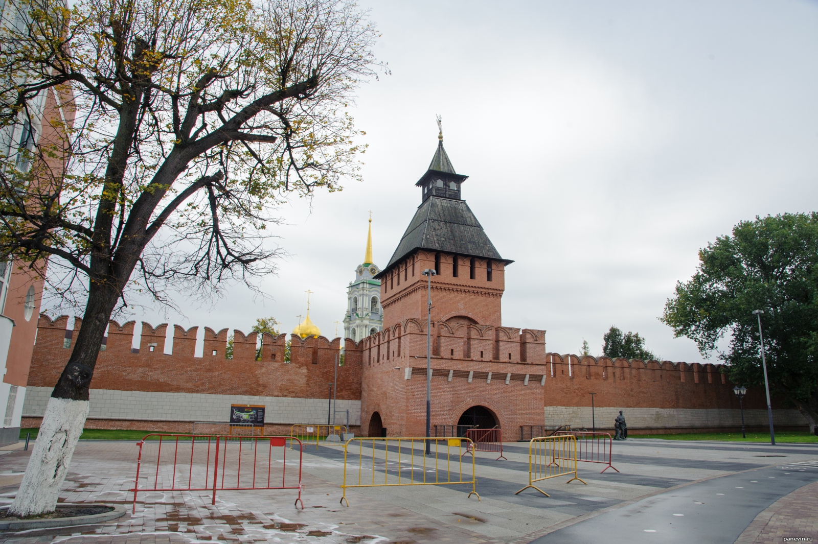 башня пятницких ворот тульского кремля