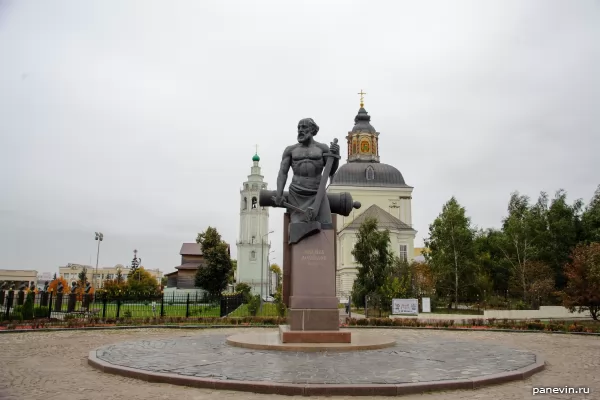 Памятник Никите Демидову фото - Тула