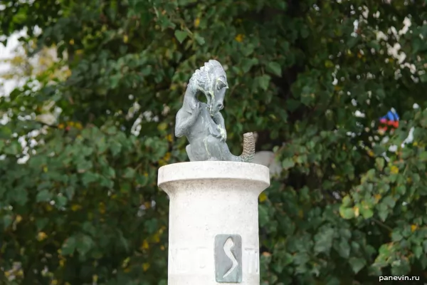 Скульптура «Студенческий Хвост»